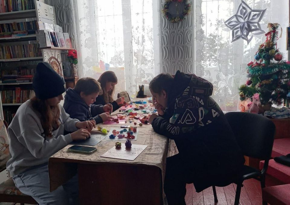 В учреждениях культуры Каховского округа проходят интересные творческие занятия В учреждениях культуры Каховского округа проходят интересные творческие занятия