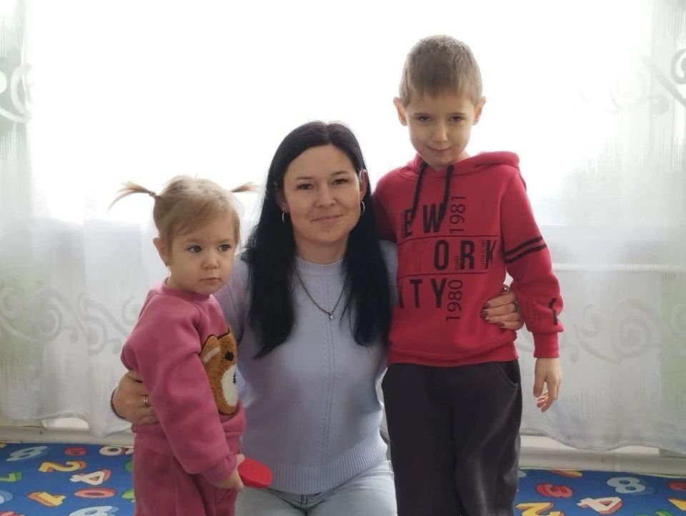 В Тавричанском детском саду «Ромашка» прошел День объятий В Тавричанском детском саду «Ромашка» прошел День объятий