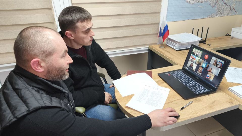 Павел Филипчук: Вперед к реализации. Помните, что четыре проекта из Каховского округа стали победителями Фонда Президентских грантов? Провел видеоконференцию с руководителями проектов и Мариной Коноваленковой, куратором...