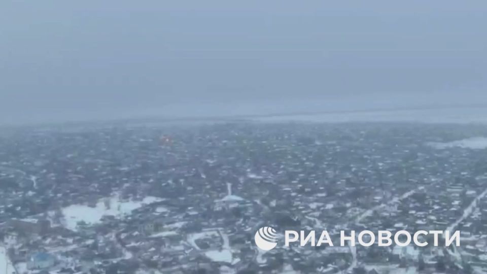 Костромские артиллеристы-десантники "Градом" уничтожили пехоту противника под Херсоном, на правом берегу Днепра, сообщило Минобороны