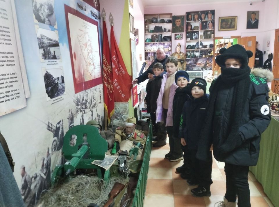 Единая Россия провела просветительскую встречу о блокаде Ленинграда в Чаплинском округе Единая Россия провела просветительскую встречу о блокаде Ленинграда в Чаплинском округе