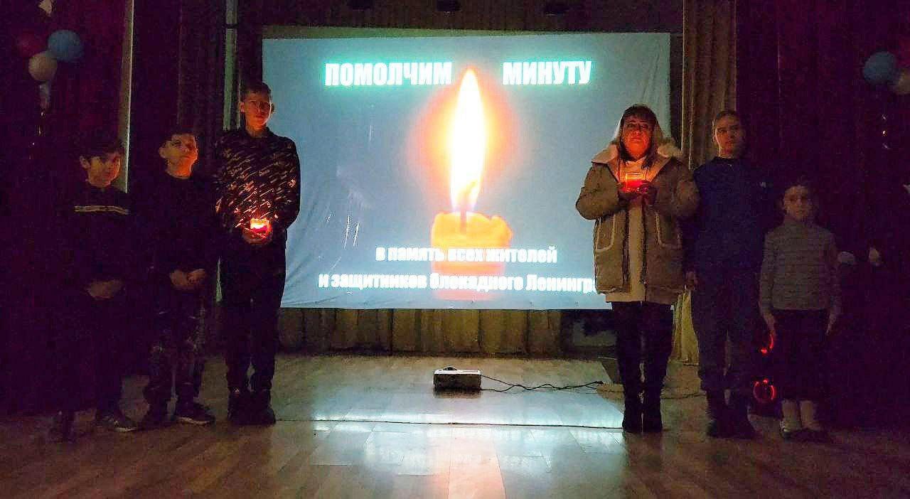 В Любимовском учреждении культуры прошёл вечер-репортаж «Война. Блокада. Ленинград» В Любимовском учреждении культуры прошёл вечер-репортаж «Война. Блокада. Ленинград»