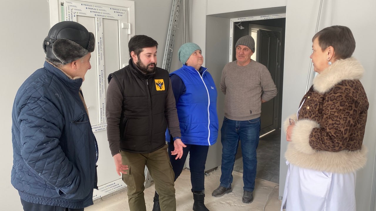 В поликлинике Верхнерогачикской больницы, включенной в народную программу Единой России, выполнено уже более 75% запланированных работ В поликлинике Верхнерогачикской больницы, включенной в народную программу Единой России, выполнено уже более 75% запланированных работ