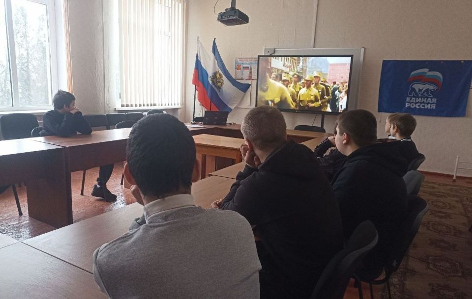 В рамках внеурочной воспитательной работы в ГБОУ ХО «Нижнесерогозская школа Нижнесерогозского района» прошёл классный час на тему «Холокост: память поколений» В рамках внеурочной воспитательной работы в ГБОУ ХО «Нижнесерогозская школа Нижнесерогозского района» прошёл классный час на тему «Холокост: память поколений»
