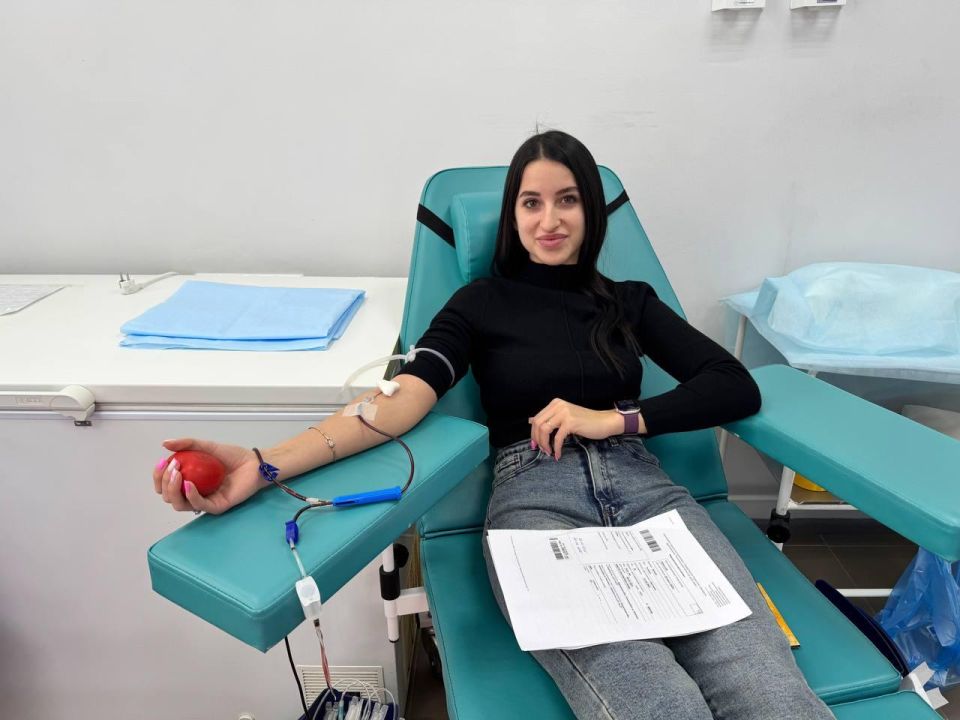 Урок мужества «День полного освобождения Ленинграда от блокады» Урок мужества «День полного освобождения Ленинграда от блокады»