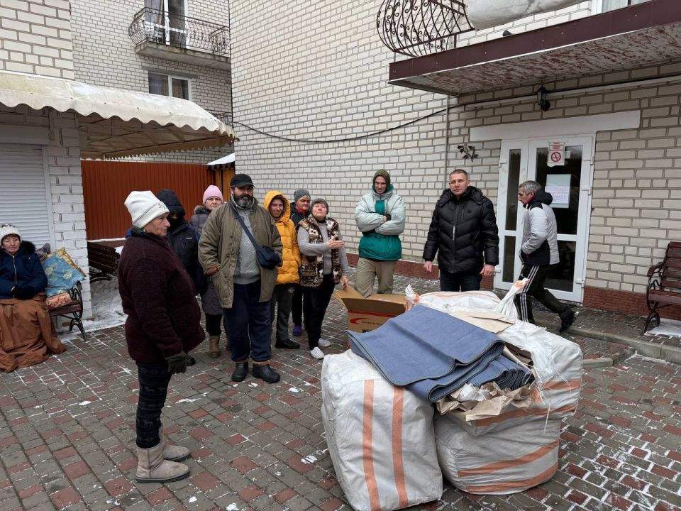 Пункты обогрева для жителей домовладений, в которых есть перебои электроснабжения, организованы в Голопристанском округе при содействии «Единой России» Пункты обогрева для жителей домовладений, в которых есть перебои электроснабжения, организованы в Голопристанском округе при содействии «Единой России»