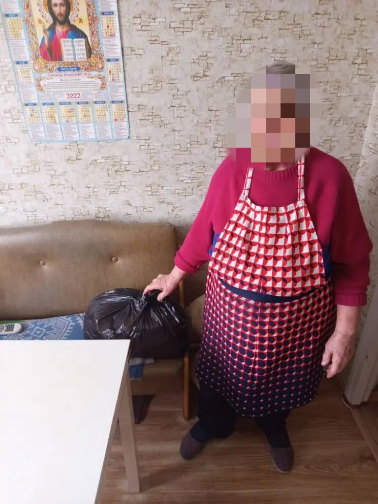 В округе продолжается адресная доставка помощи жителям В округе продолжается адресная доставка помощи жителям