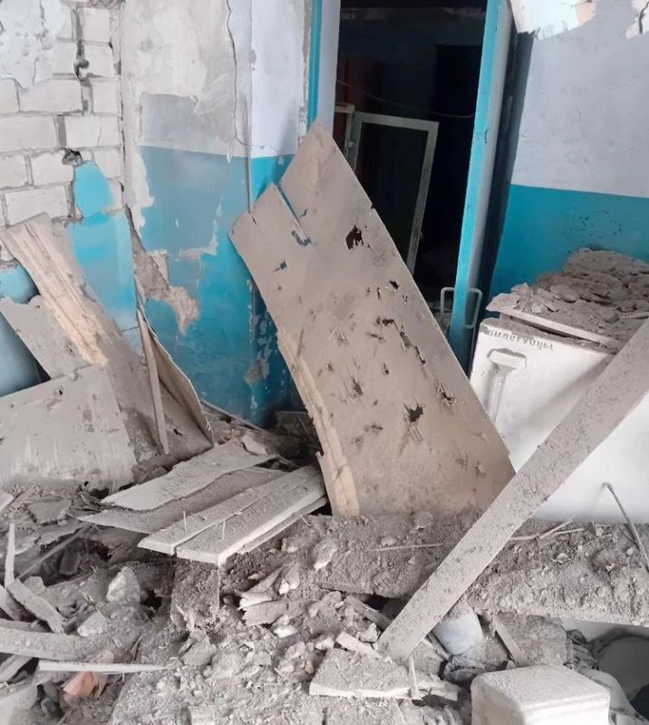 Дроны ВСУ охотятся на людей и взрывают дома: Укронацисты атаковали свыше 20 городов и сел Херсонщины Дроны ВСУ охотятся на людей и взрывают дома: Укронацисты атаковали свыше 20 городов и сел Херсонщины