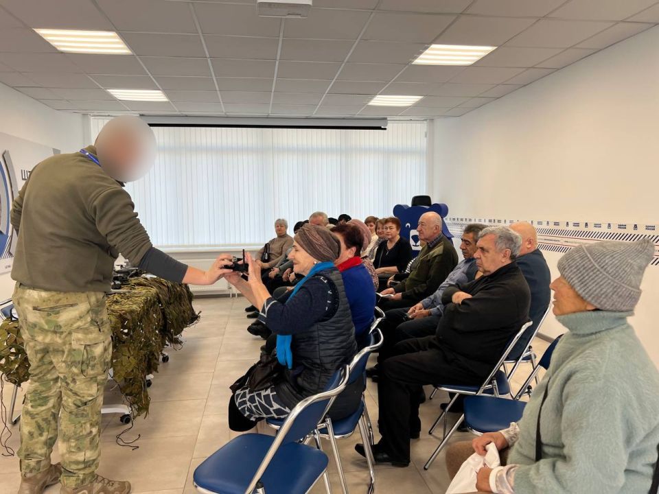 Старшее поколение Херсонщины узнало о возможностях и опасностях современных дронов Старшее поколение Херсонщины узнало о возможностях и опасностях современных дронов