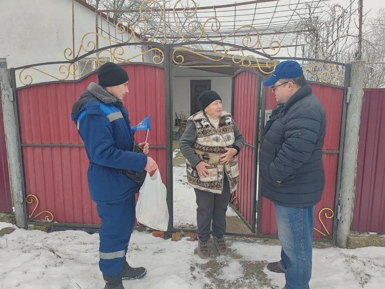 Забота не знает мелочей: Как волонтеры помогают жителям Херсонщины пережить крепкие морозы Забота не знает мелочей: Как волонтеры помогают жителям Херсонщины пережить крепкие морозы