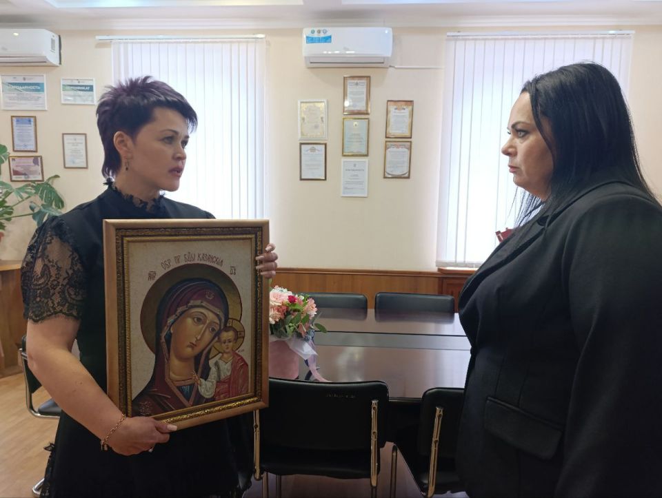 Делегация из Варениковского сельского поселения (Краснодарский край) посетила Геническ с благотворительной миссией Делегация из Варениковского сельского поселения (Краснодарский край) посетила Геническ с благотворительной миссией