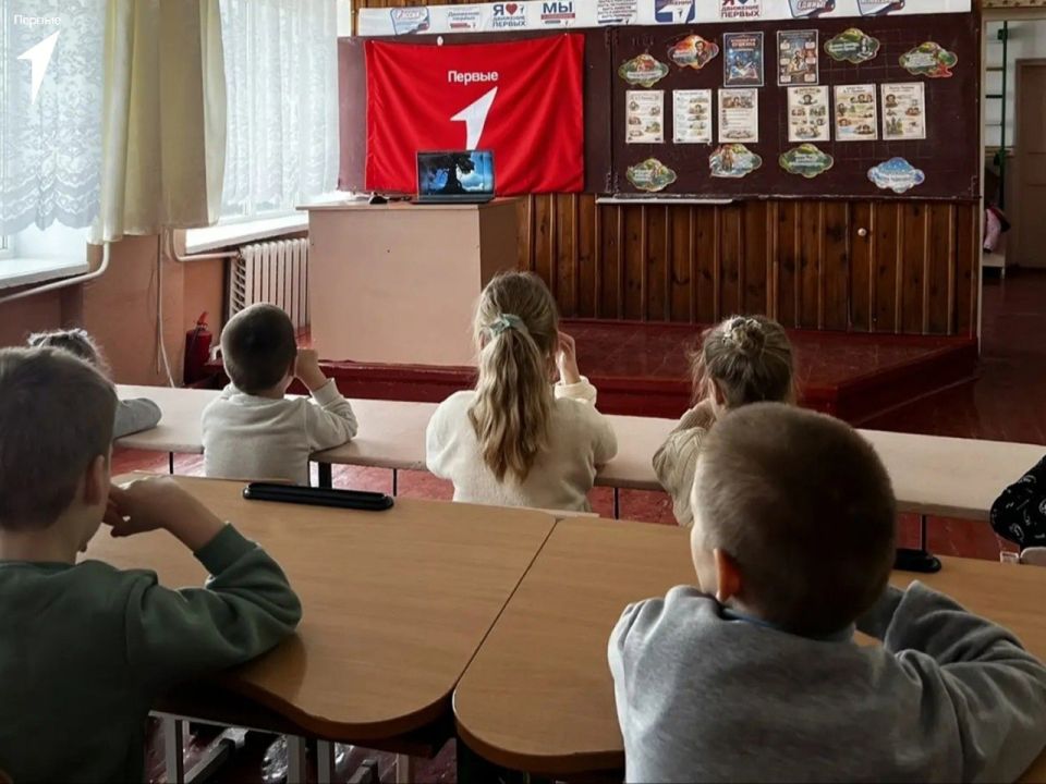 Первые Новопокровской школы провели мероприятие для маленьких гостей Первые Новопокровской школы провели мероприятие для маленьких гостей