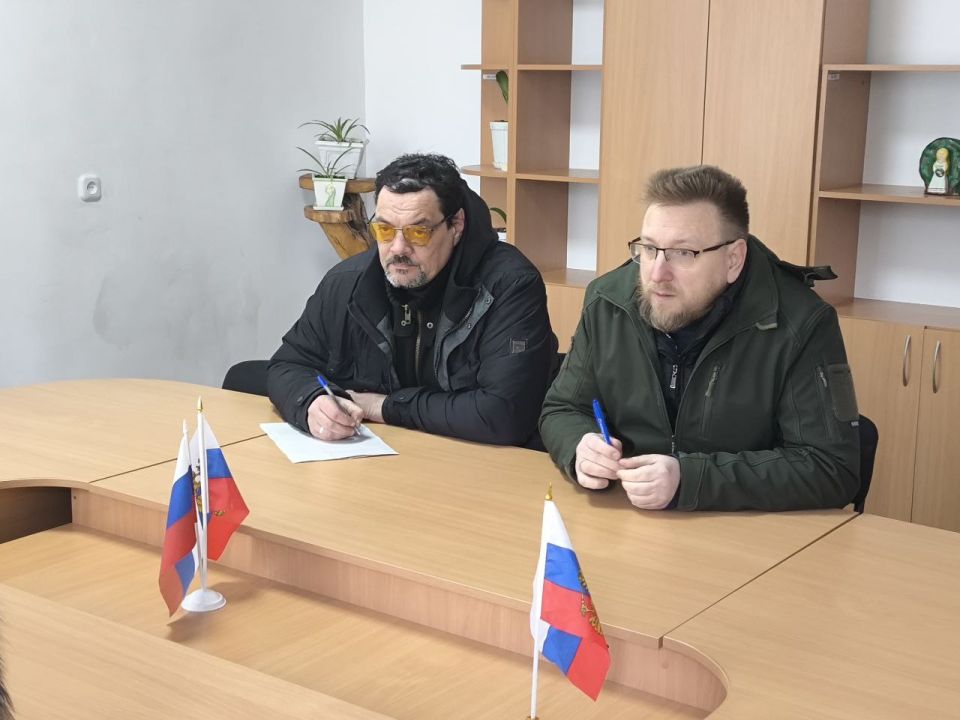 Депутаты областной Думы Юрий Барбашов и Владимир Лебедкин провели выездной прием граждан в с. Рубановка Великолепетихского округа