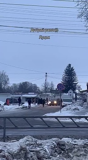 В Луцке произошла драка между прохожими и ТЦКшниками