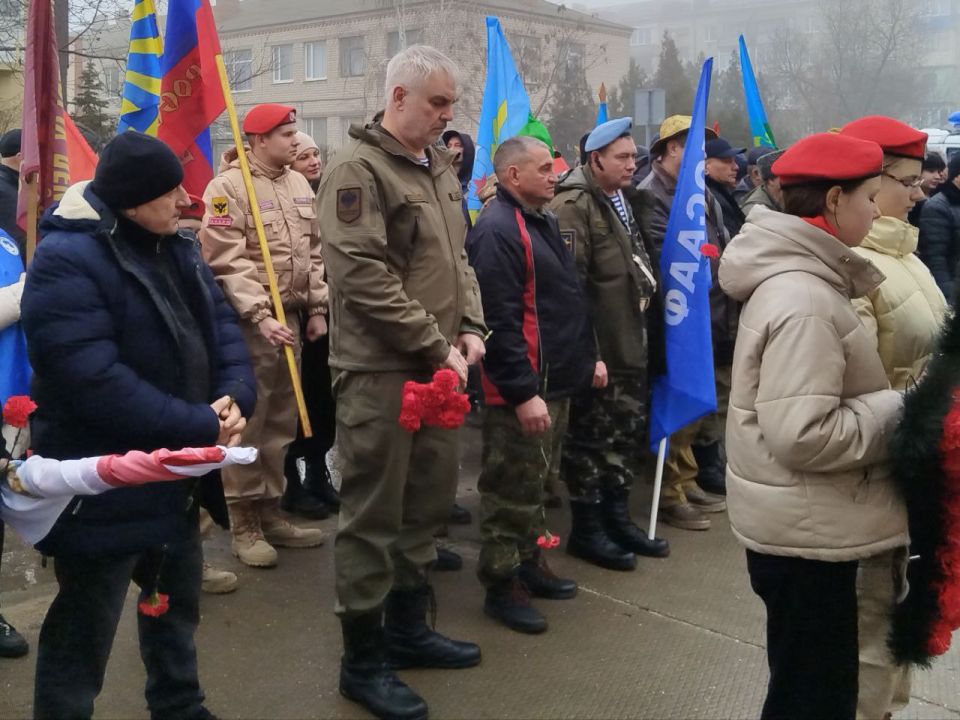 ���� ������ � ���������, ����������� ��������� ���� �� ��������� ���������