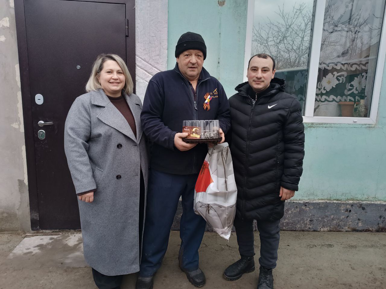 Местные отделения Единой России навестили афганцев и семьи погибших участников боевых действий в Чаплинском и Каховском округах Местные отделения Единой России навестили афганцев и семьи погибших участников боевых действий в Чаплинском и Каховском округах