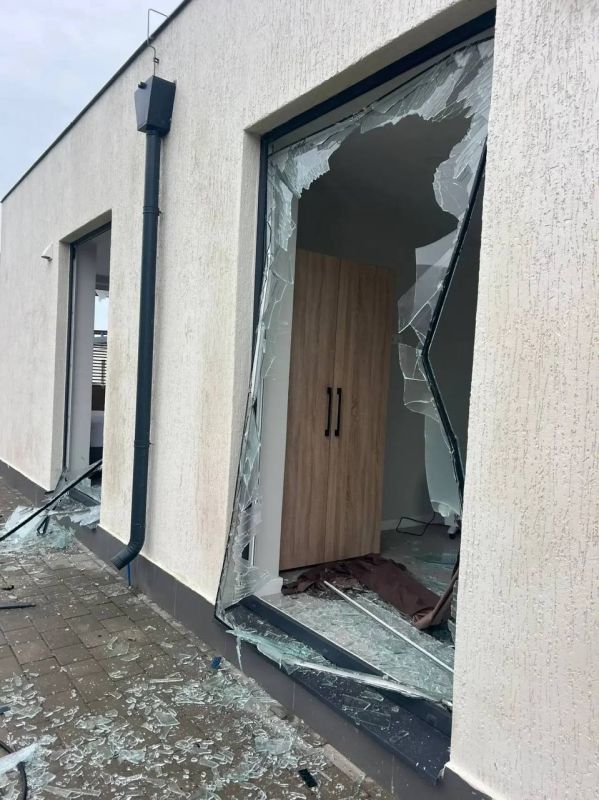 ������������ "�����������" �������� ����� ������� � ���, ��� ��� �� ������ ��� ���������� "����� ����� � ��������" � ���������� ������� ������������ ����������������� �������� ���