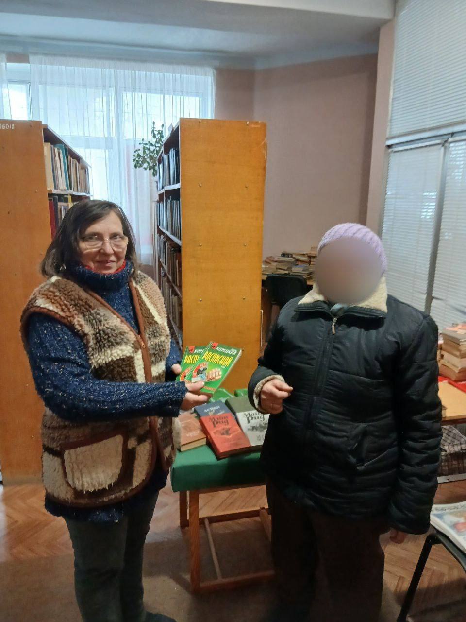 В Новокаховской библиотеке №2 подвели итоги акции книгодарения В Новокаховской библиотеке №2 подвели итоги акции книгодарения