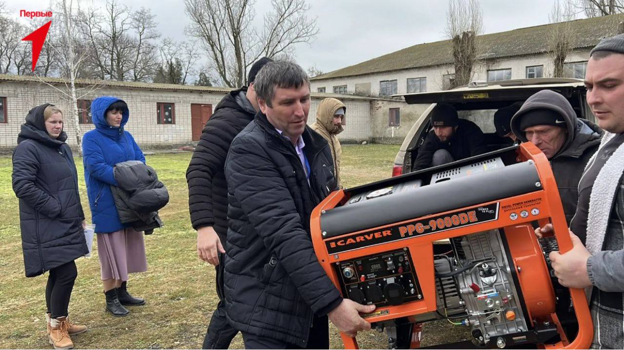 Волонтеры из Московской области передали Первым Приморской школы гуманитарную помощь Волонтеры из Московской области передали Первым Приморской школы гуманитарную помощь