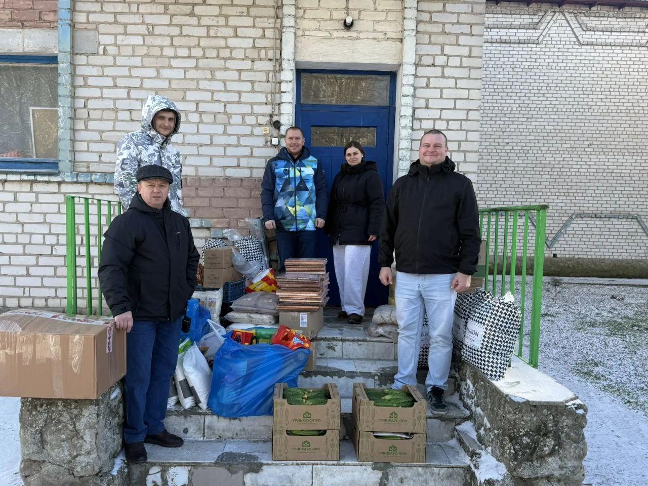 Молодые депутаты Красноармейского района Кубани передали гуманитарную помощь в Алешкинский детский дом-интернат