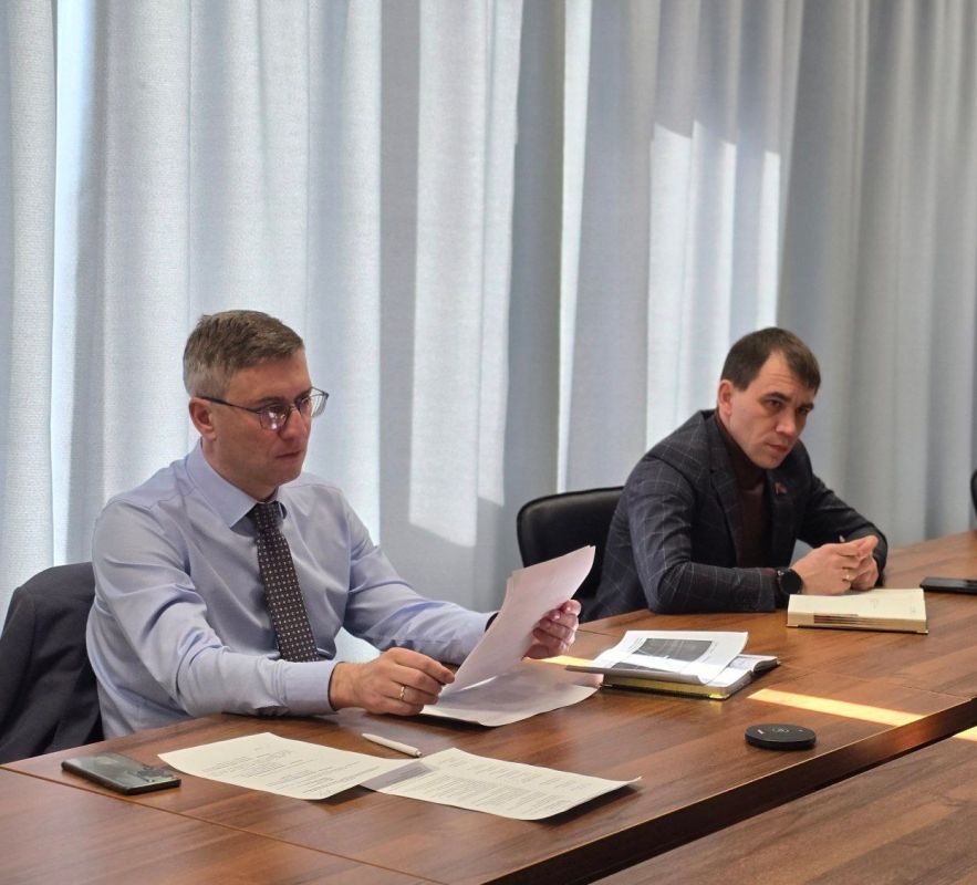 Рамиль Замалетдинов: В Правительстве Херсонской области обсудили развитие многофункциональных зон дорожного сервиса Рамиль Замалетдинов: В Правительстве Херсонской области обсудили развитие многофункциональных зон дорожного сервиса