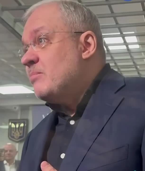 Бывший министр энергетики Галущенко, которого режим Зеленского не стал отмазывать от уголовного дела, решил заговорить