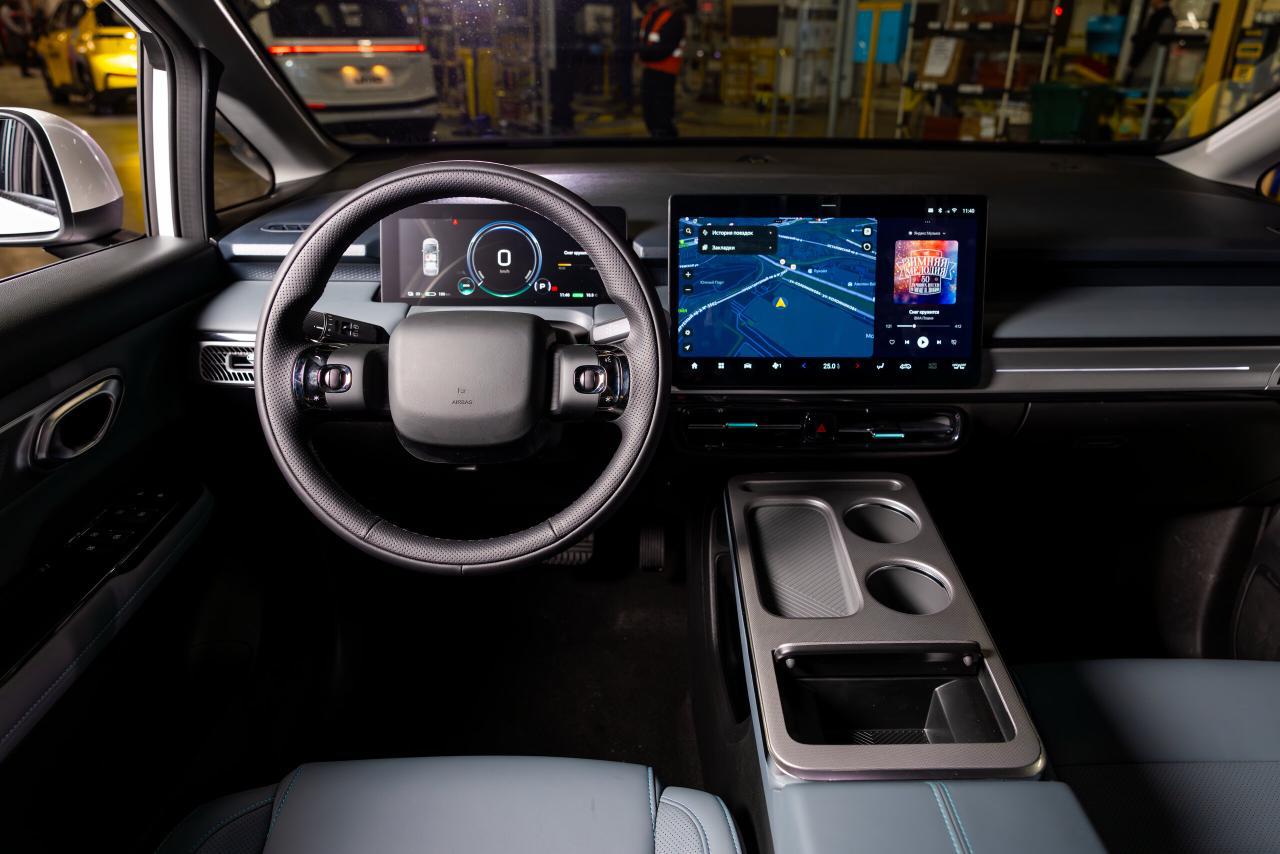 В Москве запустили производство нового электрокара для розничных продаж и использования в такси В Москве запустили производство нового электрокара для розничных продаж и использования в такси