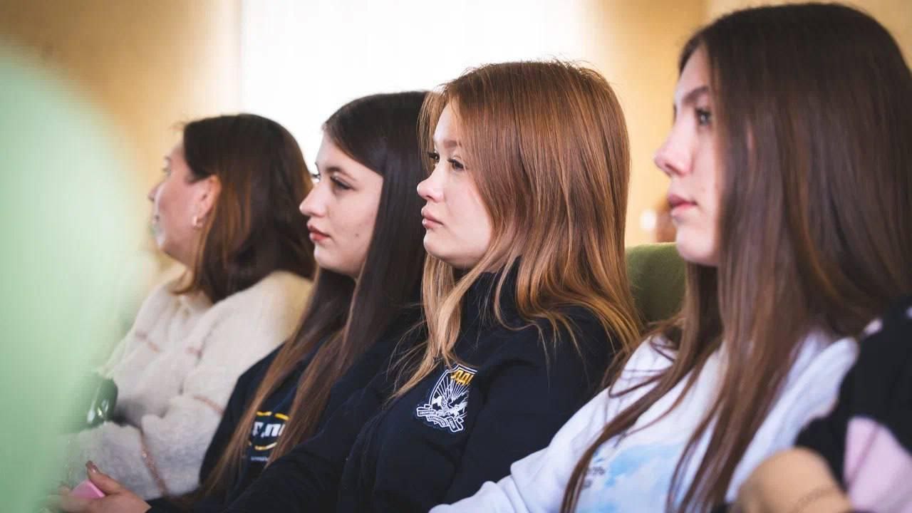 В Геническом округе обсудили новые инструменты профилактической работы с несовершеннолетними