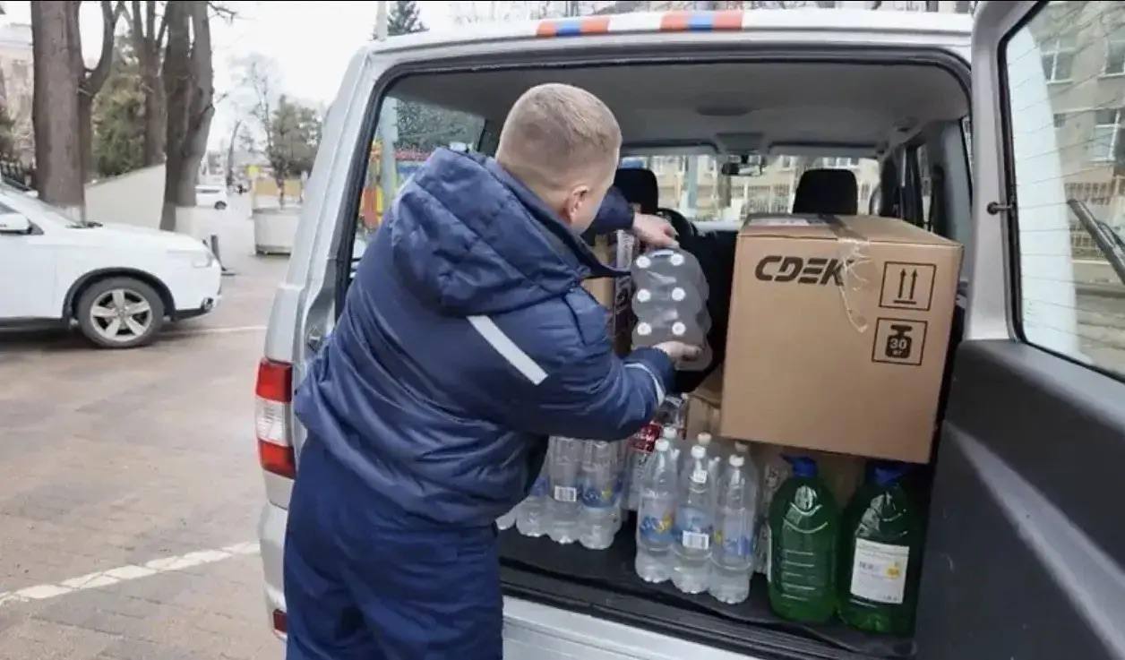 Краснодарские спасатели поддерживают коллег из Херсонской области Краснодарские спасатели поддерживают коллег из Херсонской области