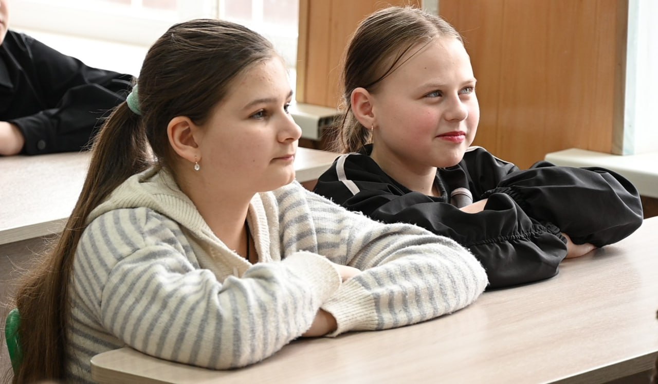 Счастливцевские школьники узнали о тайнах Сарматского моря и обитателях Тендровской косы Счастливцевские школьники узнали о тайнах Сарматского моря и обитателях Тендровской косы