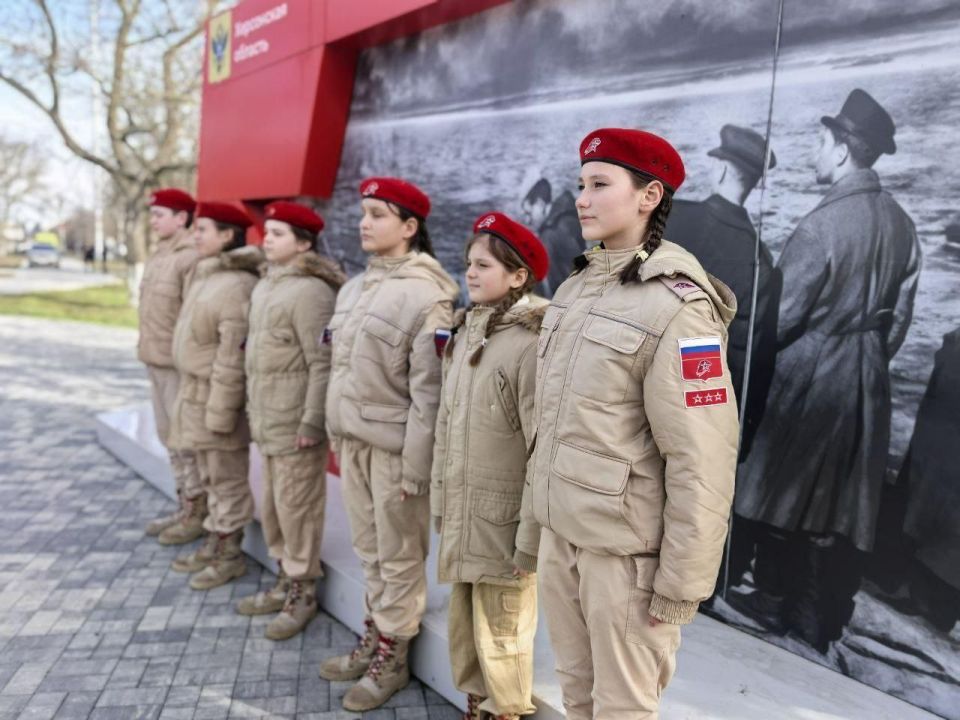 В Геническом парке прошло торжественное мероприятие в честь Дня защитника Отечества В Геническом парке прошло торжественное мероприятие в честь Дня защитника Отечества