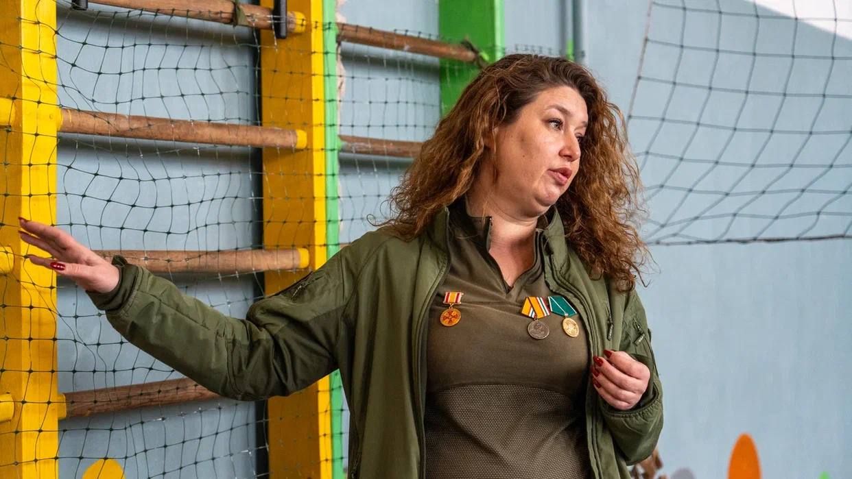 Школьники Генического района продолжают плести маскировочные сети для защитников Отечества Школьники Генического района продолжают плести маскировочные сети для защитников Отечества