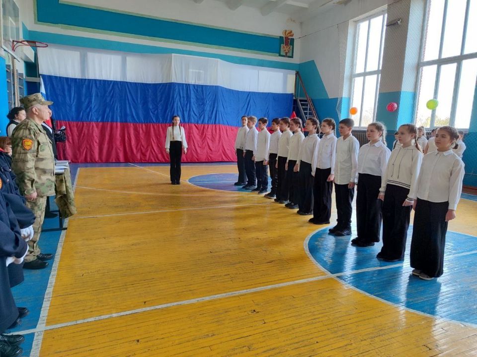 В ГБОУ ХО «Сивашская школа №2 Новотроицкого района» прошёл конкурс «Смотр строя и песни» В ГБОУ ХО «Сивашская школа №2 Новотроицкого района» прошёл конкурс «Смотр строя и песни»