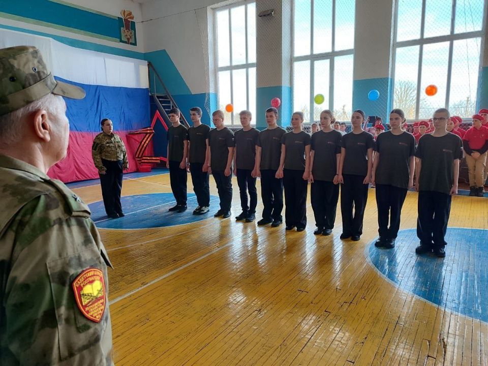В ГБОУ ХО «Сивашская школа №2 Новотроицкого района» прошёл конкурс «Смотр строя и песни» В ГБОУ ХО «Сивашская школа №2 Новотроицкого района» прошёл конкурс «Смотр строя и песни»