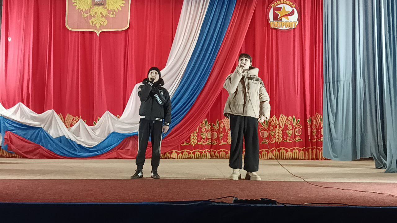 Участники клуба по интересам "Звенящие струны" ответственно готовятся к празднику — Дню защитника Отечества Участники клуба по интересам "Звенящие струны" ответственно готовятся к празднику — Дню защитника Отечества