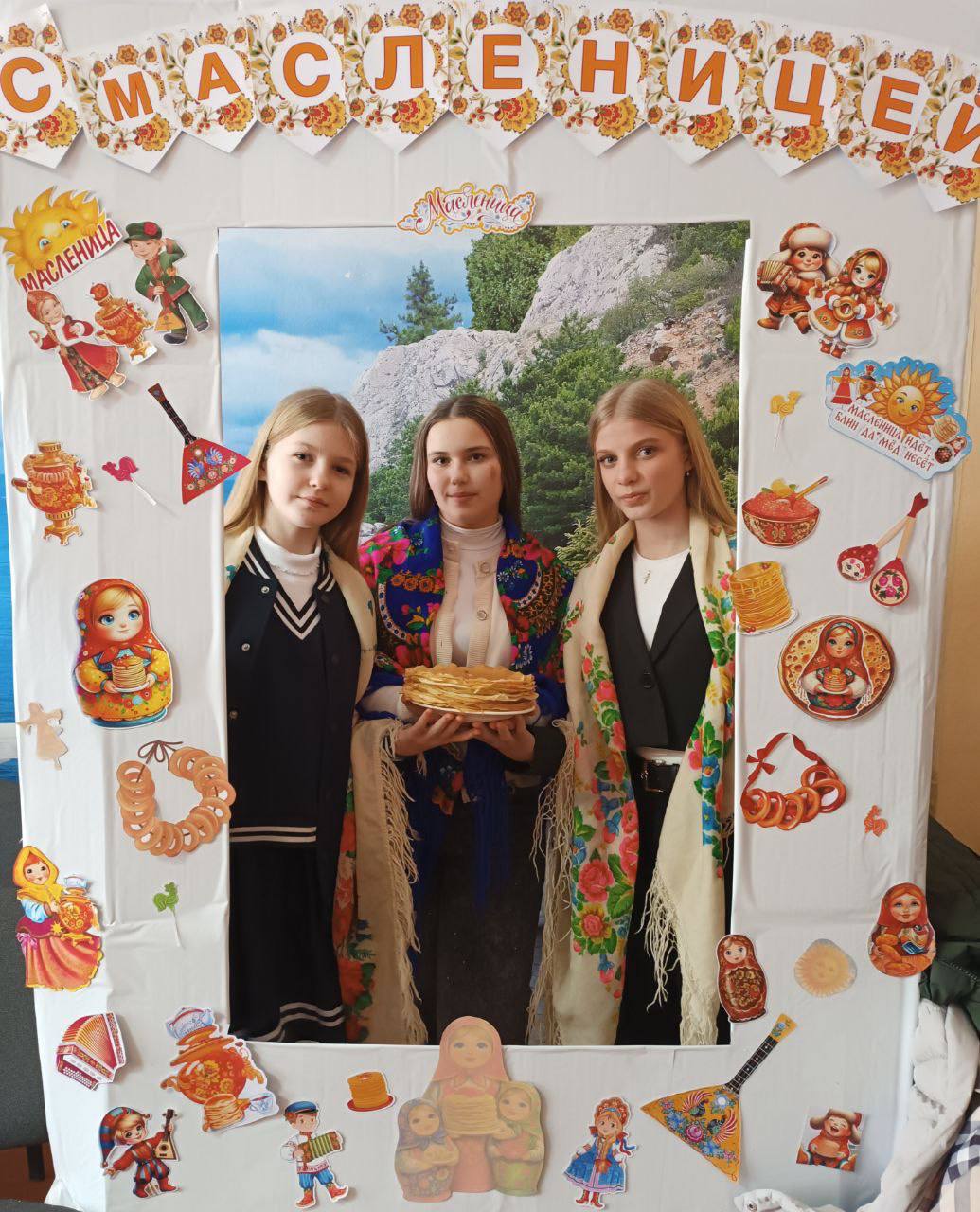 Масленичный дух и аромат традиций: в сельском Клубе села Ивановка прошел мастер-класс по выпечке блинов Масленичный дух и аромат традиций: в сельском Клубе села Ивановка прошел мастер-класс по выпечке блинов