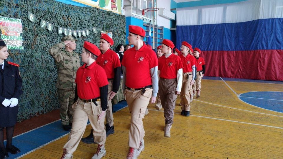 В ГБОУ ХО «Сивашская школа №2 Новотроицкого района» прошёл конкурс «Смотр строя и песни» В ГБОУ ХО «Сивашская школа №2 Новотроицкого района» прошёл конкурс «Смотр строя и песни»