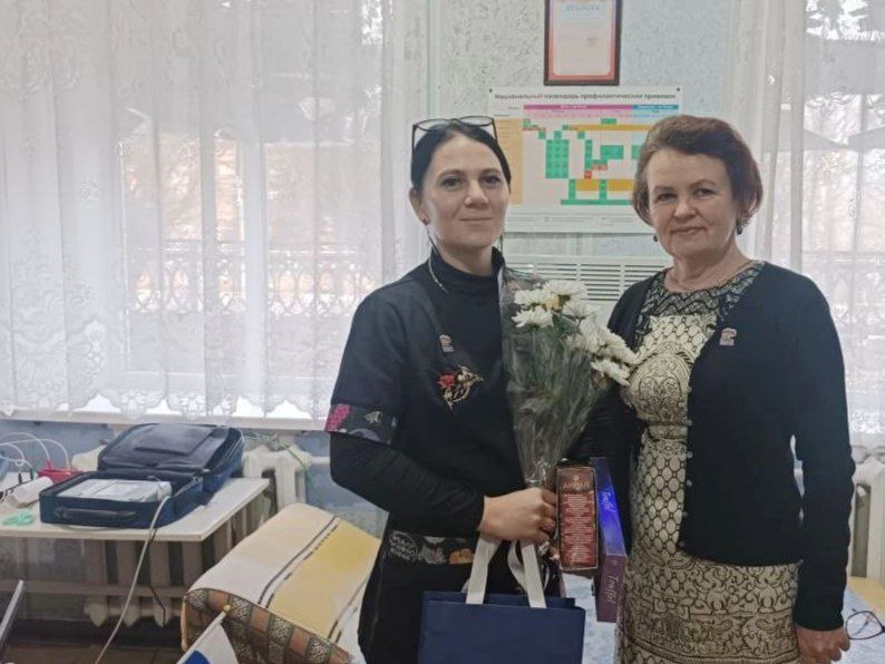 Представители партии "Единая Россия" поздравили фельдшеров Херсонской области с профессиональным праздником Представители партии "Единая Россия" поздравили фельдшеров Херсонской области с профессиональным праздником