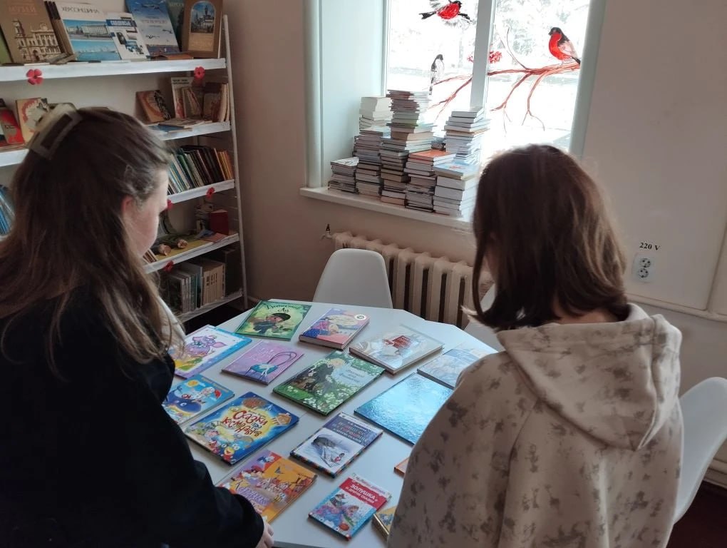 «Профессии любимых героев»: выставка-викторина «Профессии любимых героев»: выставка-викторина