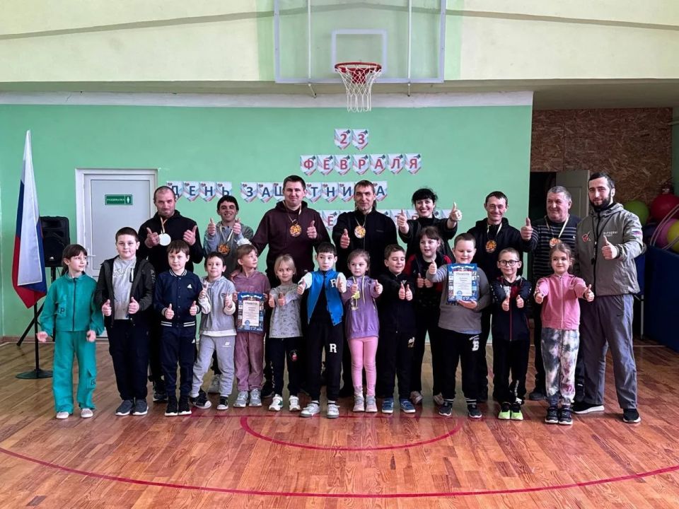 Папы и дети на старте: спортивные соревнования ко Дню защитника Отечества