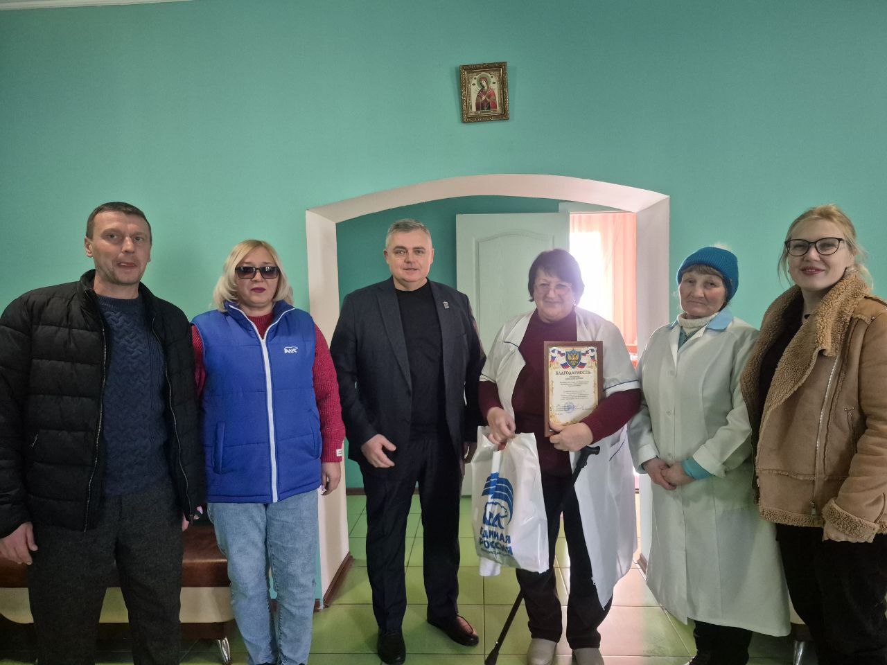 Представители партии "Единая Россия" поздравили фельдшеров Херсонской области с профессиональным праздником Представители партии "Единая Россия" поздравили фельдшеров Херсонской области с профессиональным праздником