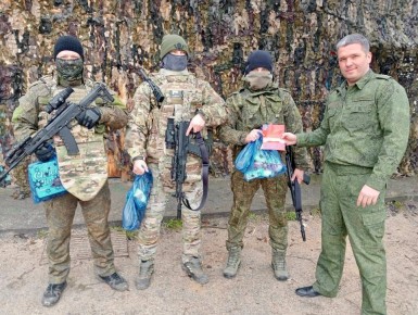 Офицеры СК России поздравили с наступающим праздником защитников, выполняющих задачи в зоне проведения специальной военной операции