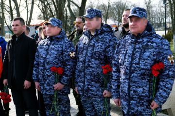 Росгвардейцы приняли участие в праздновании Дня защитника Отечества в Херсонской области