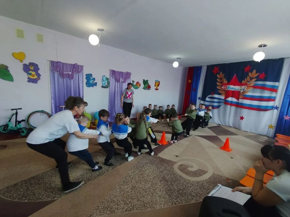 День защитника Отечества с папами и дедушками День защитника Отечества с папами и дедушками