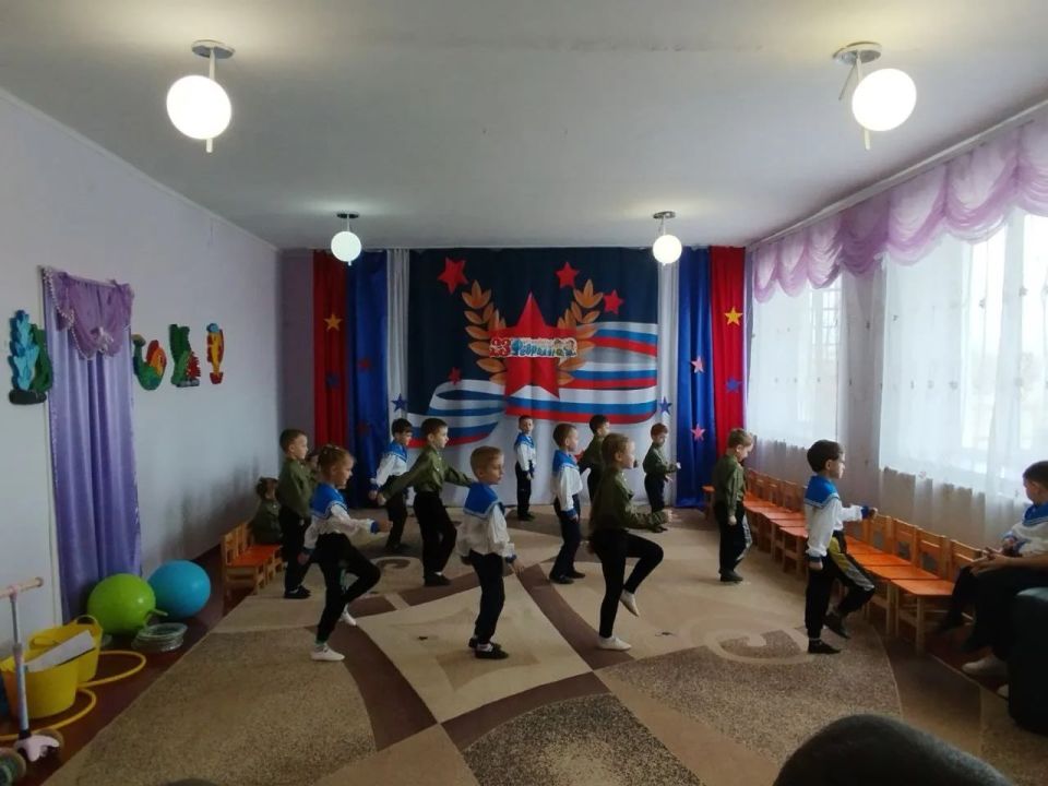 День защитника Отечества с папами и дедушками День защитника Отечества с папами и дедушками