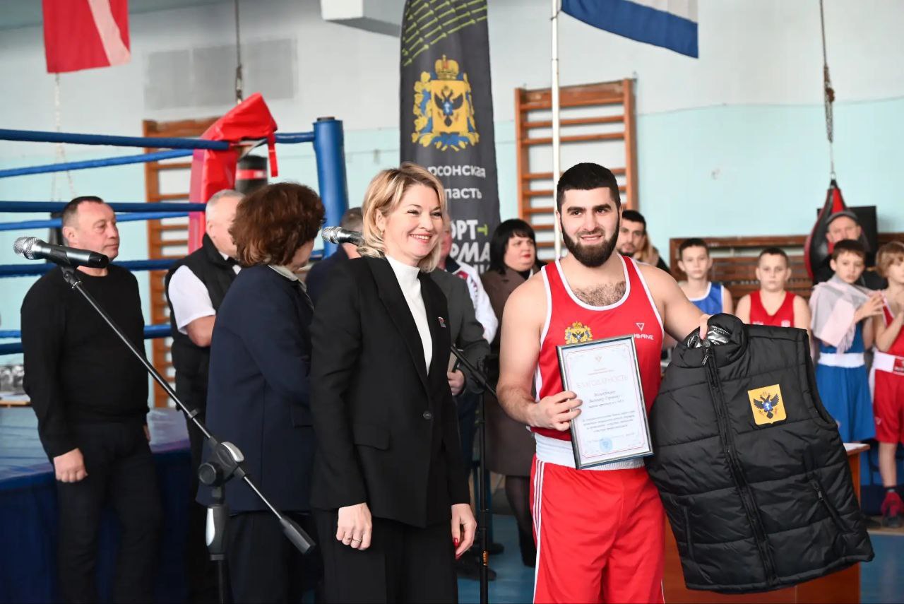 Более 60 спортсменов Херсонской области приняли участие в турнире по боксу памяти лейтенанта Владимира Большакова Более 60 спортсменов Херсонской области приняли участие в турнире по боксу памяти лейтенанта Владимира Большакова