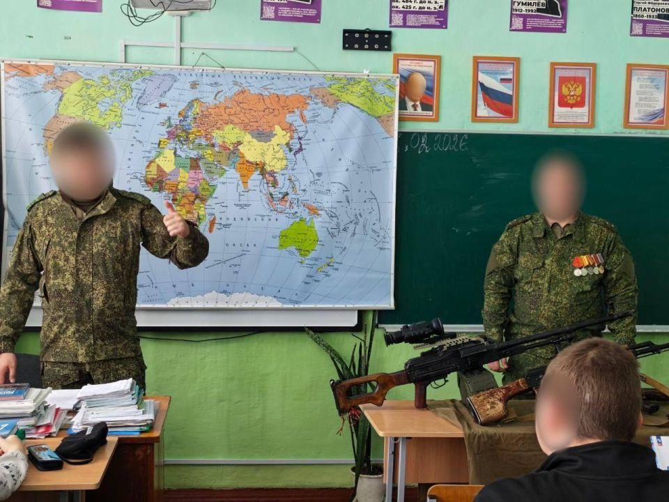 В Верхнерогачикском муниципальном округе прошли торжественные мероприятия, посвященные Дню защитника Отечества В Верхнерогачикском муниципальном округе прошли торжественные мероприятия, посвященные Дню защитника Отечества