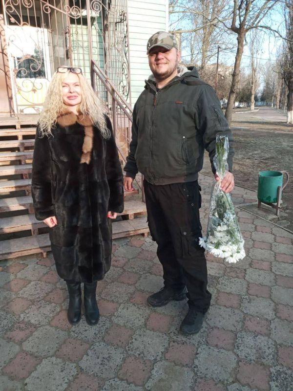 Депутаты поздравили защитников Отечества Депутаты поздравили защитников Отечества