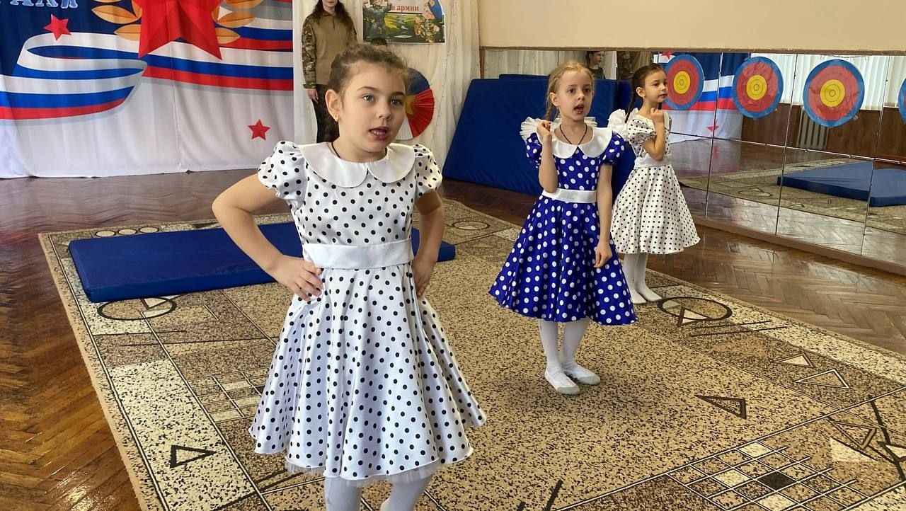 Будущие защитники в строю: в Геническом детском саду "Теремок" прошел "Один день из жизни в армии" Будущие защитники в строю: в Геническом детском саду "Теремок" прошел "Один день из жизни в армии"