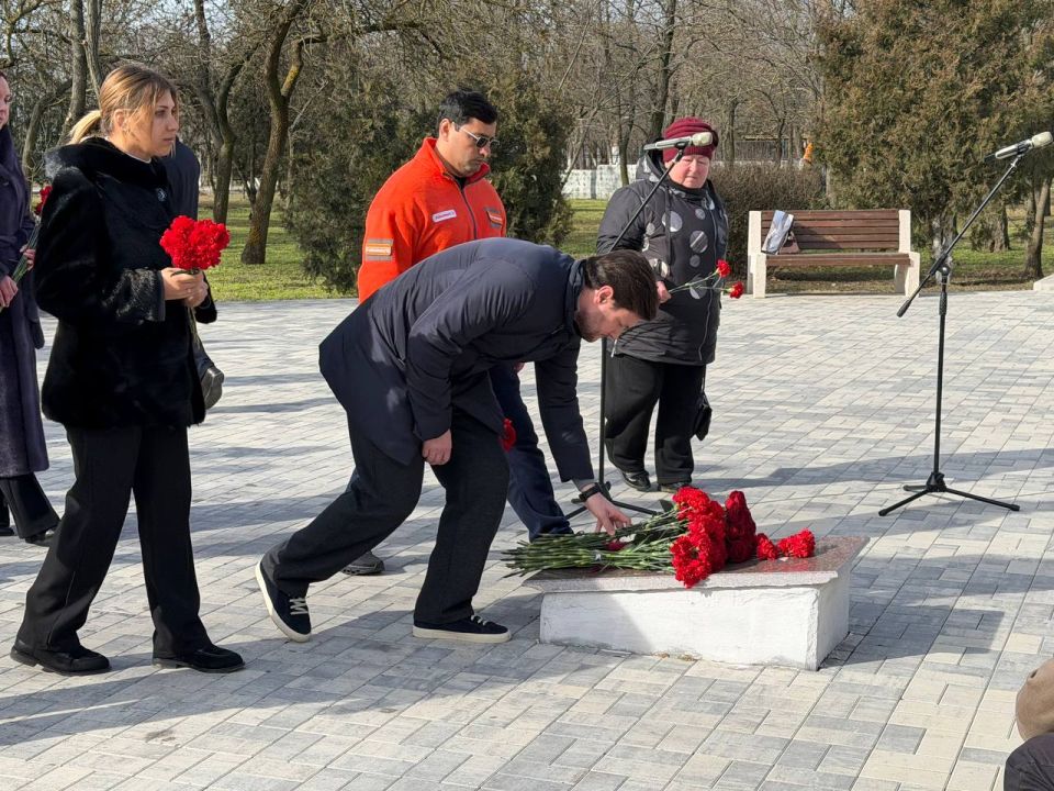 День защитника Отечества в Геническом парке имени Шевченко День защитника Отечества в Геническом парке имени Шевченко